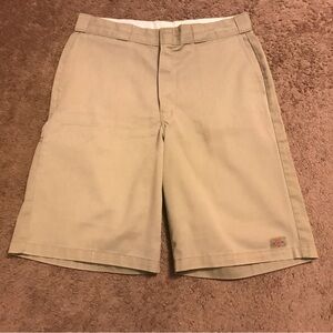 Dickies Loose Fit Multi-Use Pocket Work Shorts, 13”